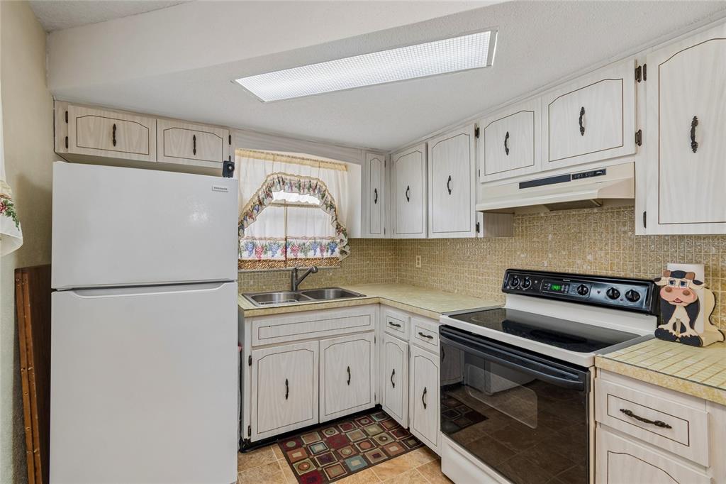 8052 Dedham Drive Port Richey, FL 34668 - Photo 6 of 20