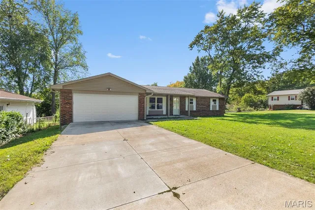 $230,000 | 3027 Wisteria Drive, Cape Girardeau, MO 63701
