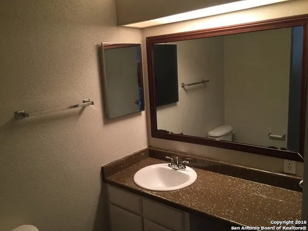 $1,000 | 7923 Donore Place, Unit 16, San Antonio, TX 78229