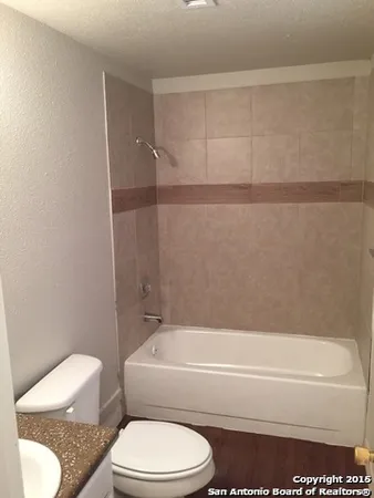 $1,000 | 7923 Donore Place, Unit 16, San Antonio, TX 78229