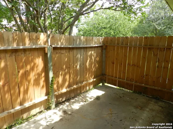 $1,000 | 7923 Donore Place, Unit 16, San Antonio, TX 78229