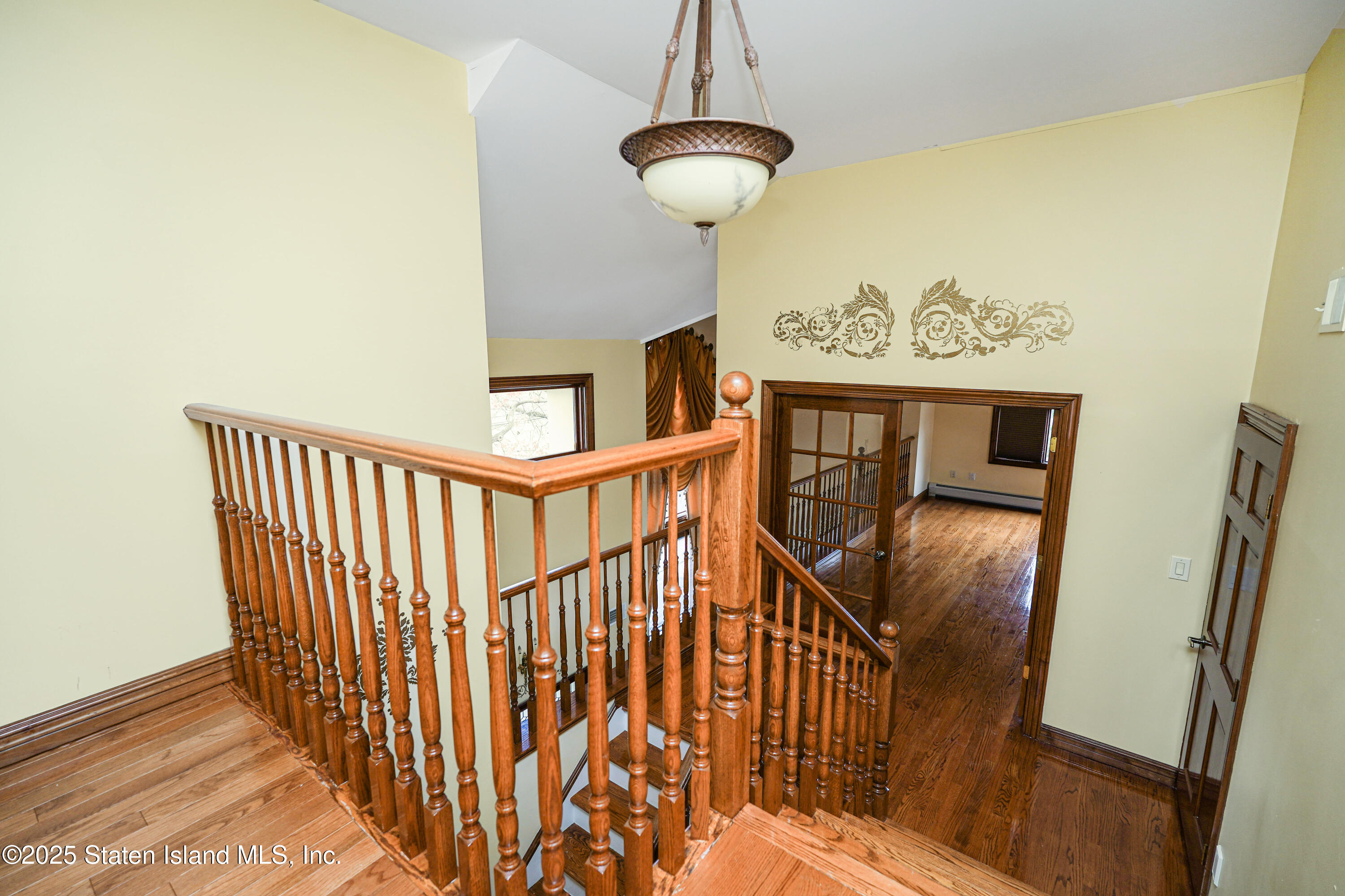 172 Coventry Road Staten Island, NY 10304 - Photo 19 of 37 Photo Nov 13 2025, 3 36 31 PM