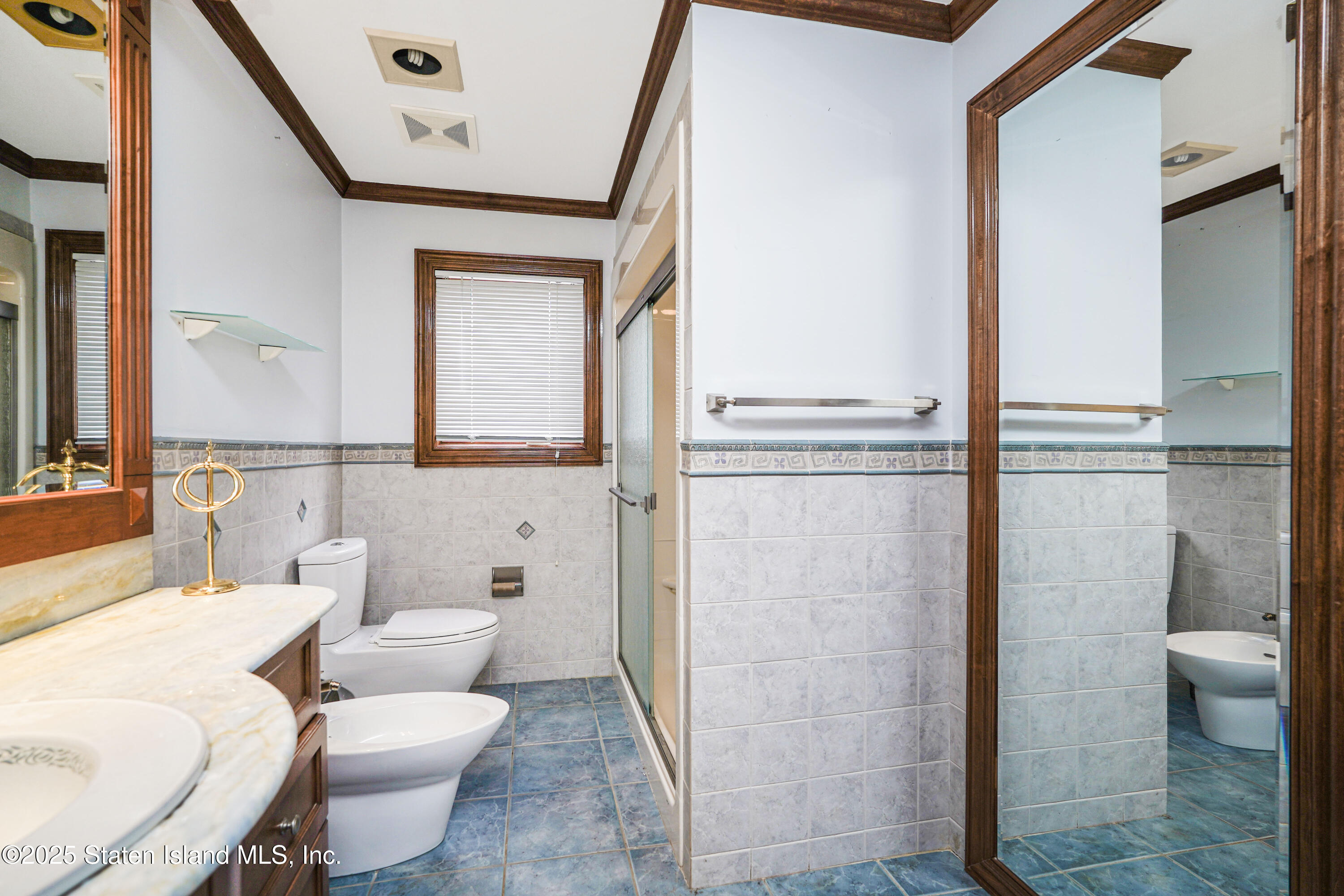 172 Coventry Road Staten Island, NY 10304 - Photo 26 of 37 Photo Nov 13 2025, 3 33 39 PM