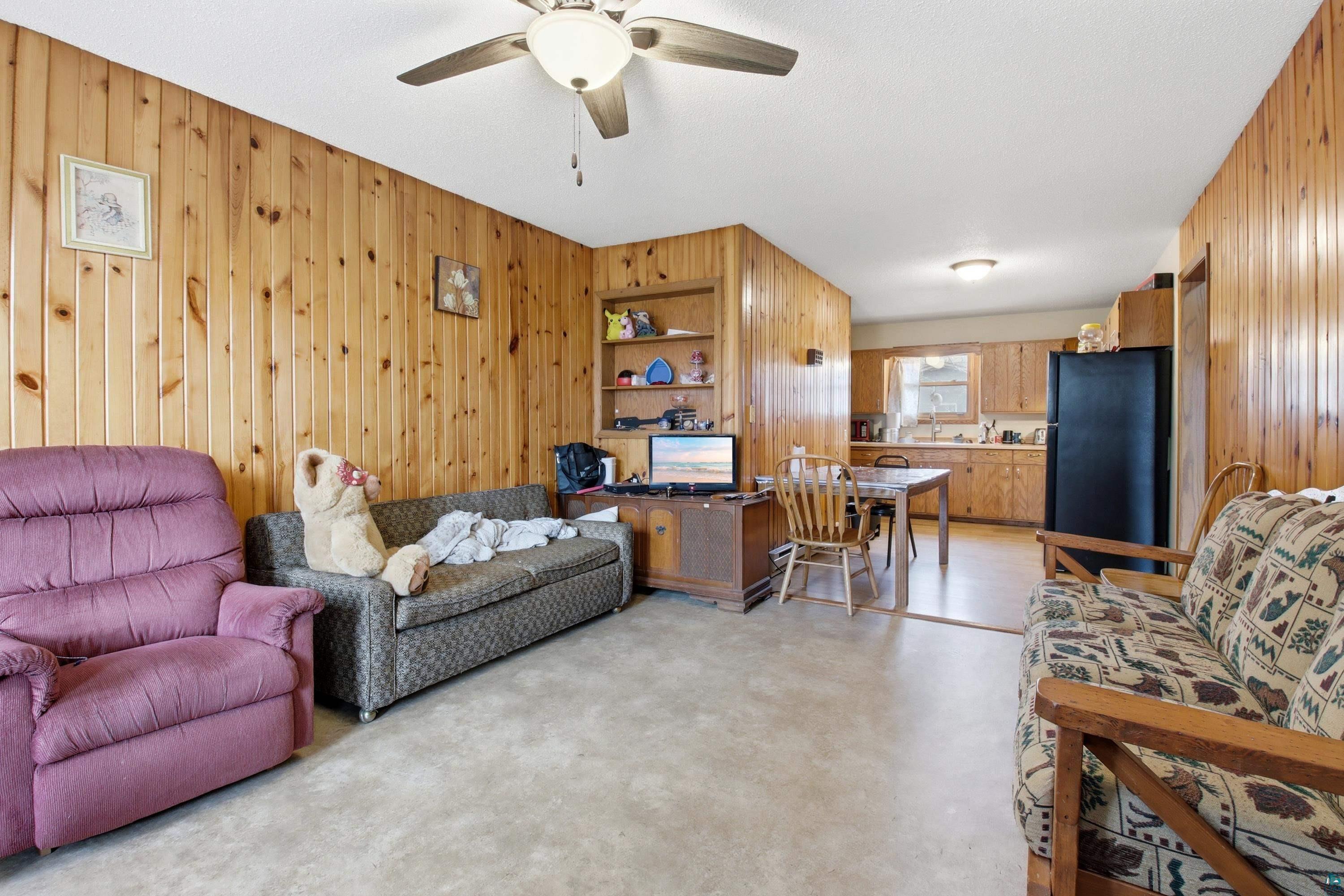 916-918 Michigan Street Spooner, WI 54801 - Photo 20 of 35