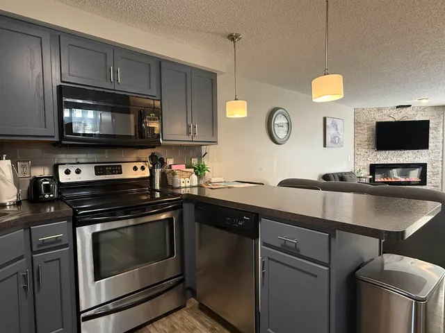 $148,000 | 1093 Canyon Road, Unit 406, Wisconsin Dells, WI 53965