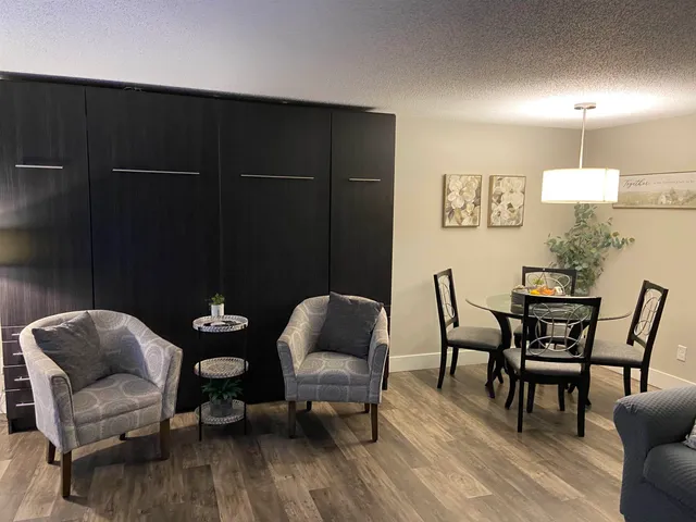 $148,000 | 1093 Canyon Road, Unit 406, Wisconsin Dells, WI 53965