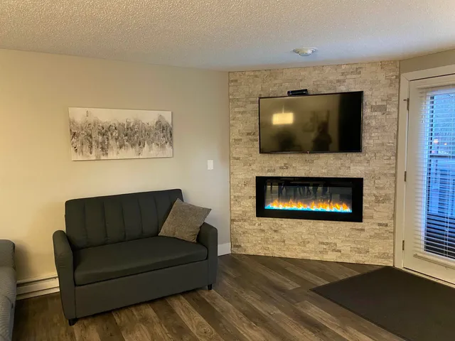 $148,000 | 1093 Canyon Road, Unit 406, Wisconsin Dells, WI 53965