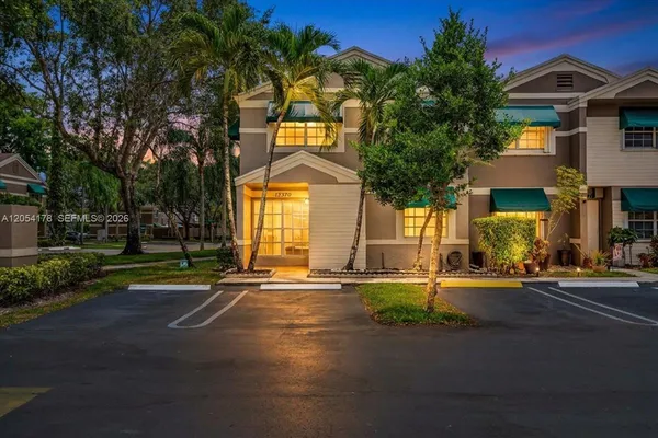 $3,100 | 12370 Southwest 52nd Street, Cooper City, FL 33330