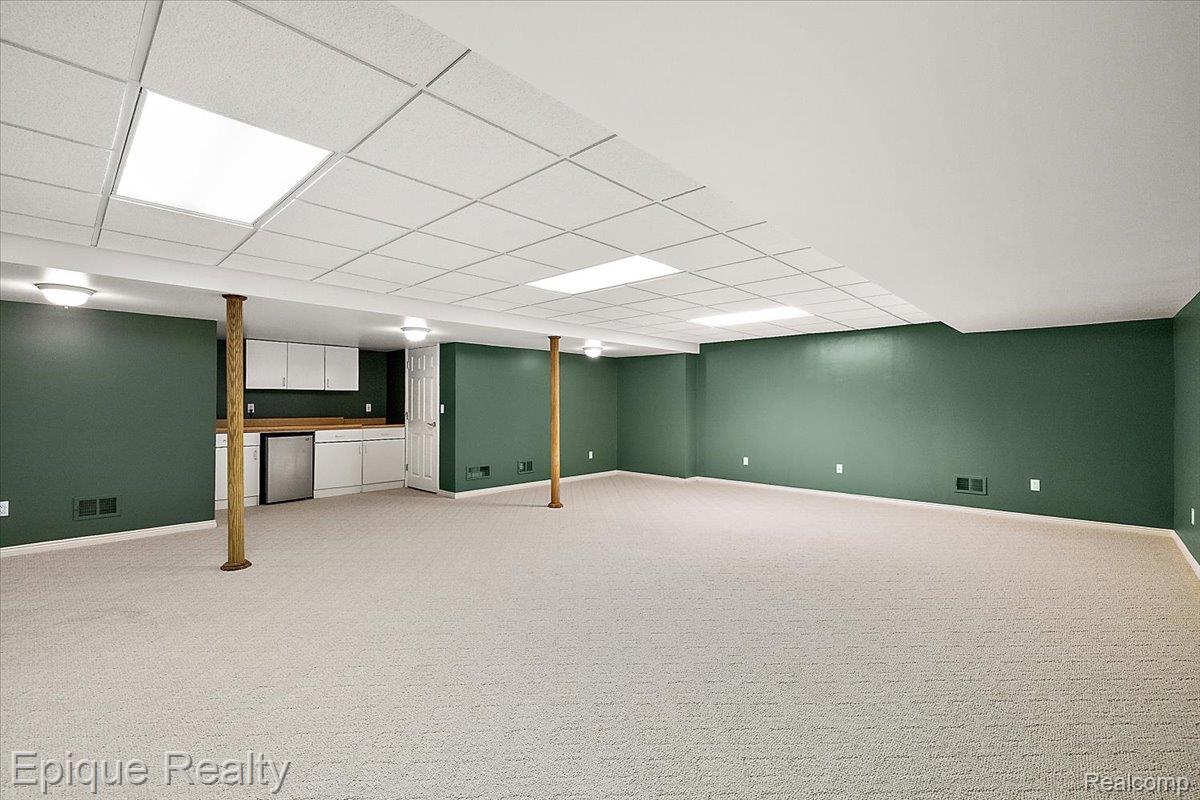 5675 Golf Pointe Drive Clarkston, MI 48348 - Photo 47 of 80 70-5675 Golf Pointe-70.jpg