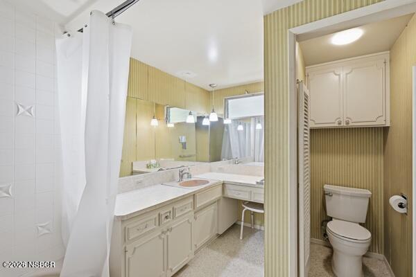 616 South C Street Lompoc, CA 93436 - Photo 26 of 36 BOTH SHOWER & TUB