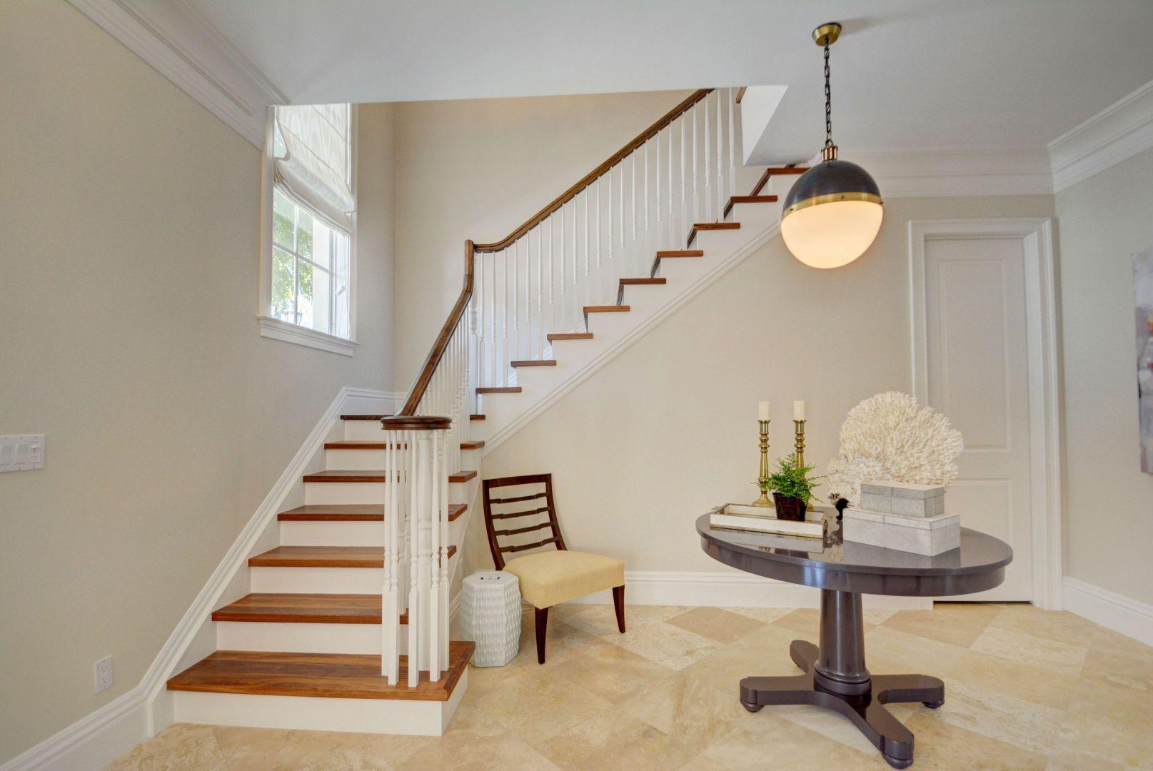 93 Via Floresta Drive Boca Raton, FL 33487 - Photo 5 of 30 Foyer + Stairs