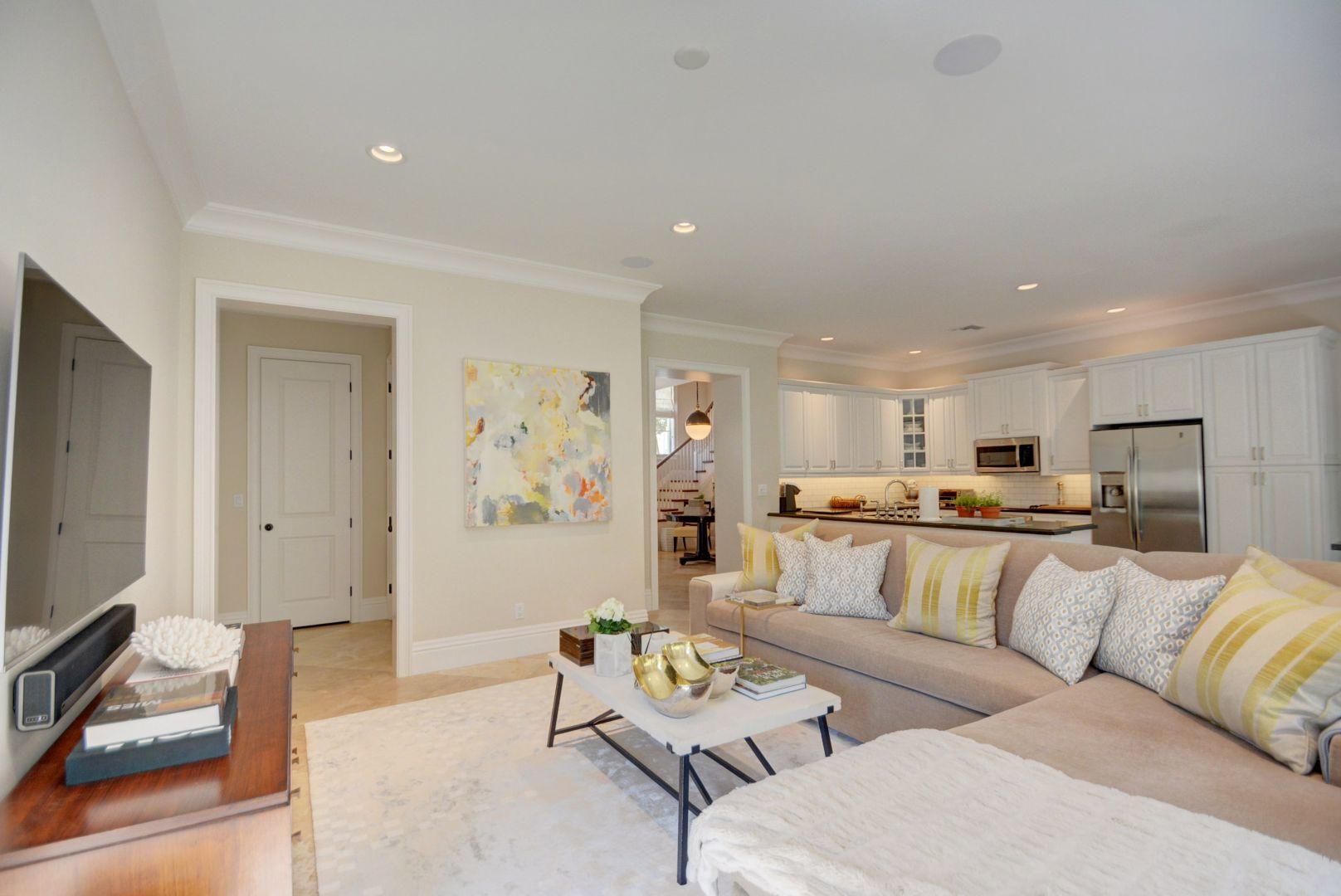 93 Via Floresta Drive Boca Raton, FL 33487 - Photo 6 of 30 Fam Room 2