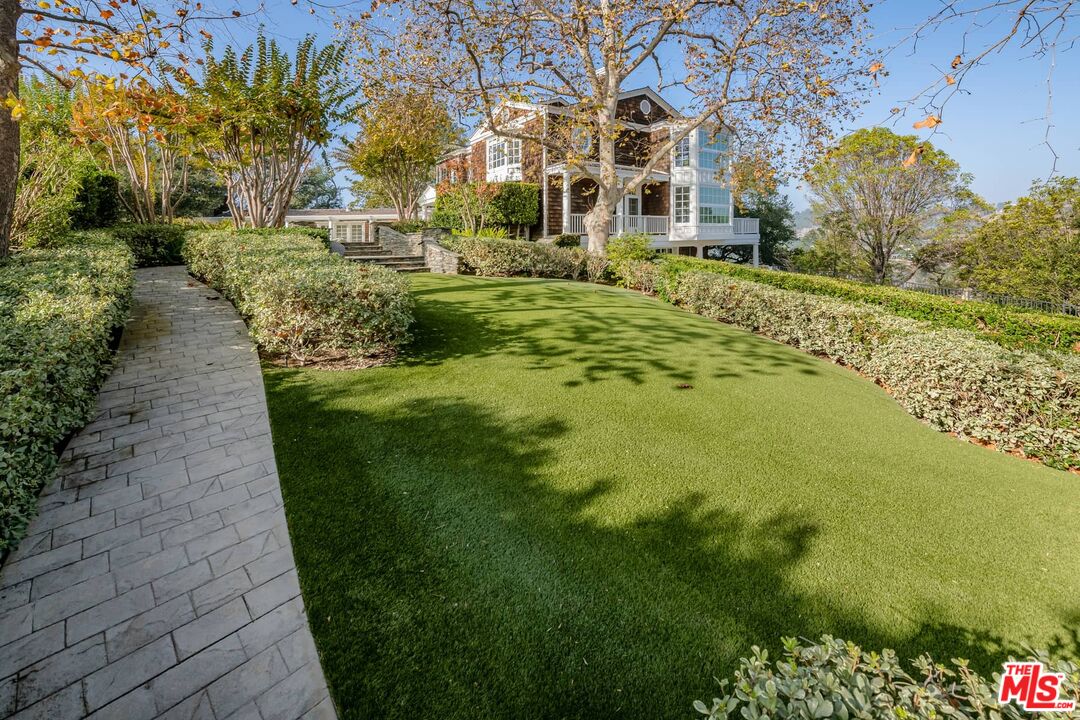 9555 Oak Pass Road Beverly Hills, CA 90210 - Photo 2 of 2 Gallery Image 2