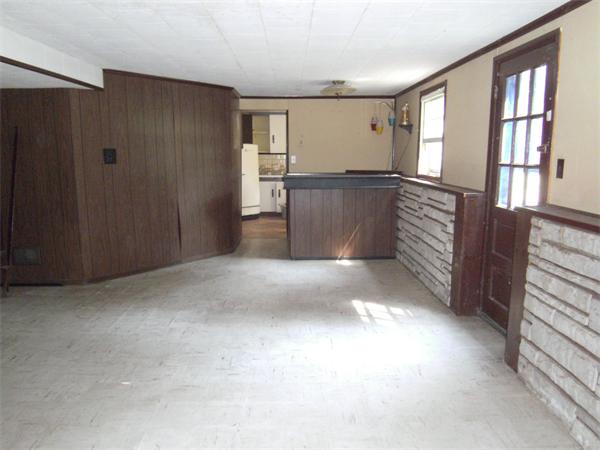 4 Clinton Road Peabody, MA 01960 - Photo 6 of 11 Gallery Image 6