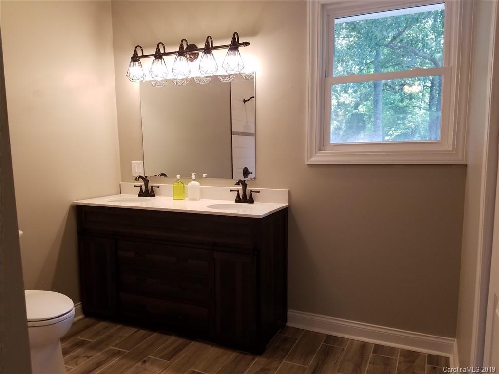 298 Wiggins Road Mooresville, NC 28115 - Photo 11 of 31 Gallery Image 11