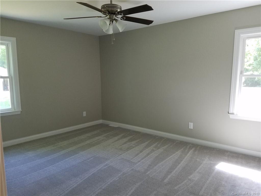 298 Wiggins Road Mooresville, NC 28115 - Photo 18 of 31 Gallery Image 18