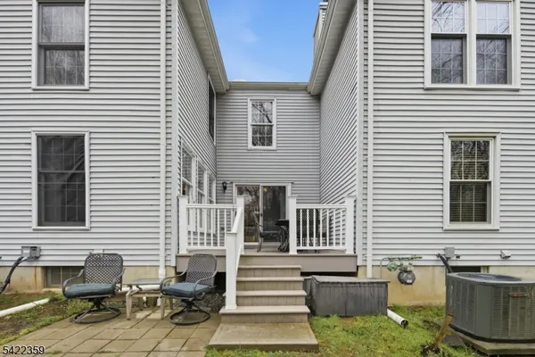 $599,000 | 14 Arthurs Court, Berkeley Heights, NJ 07922