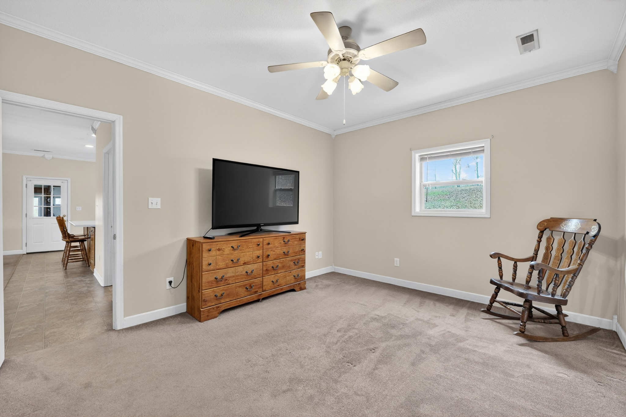 31 Frame Lane Kelso, TN 37348 - Photo 18 of 27 a living room with furniture and a flat screen tv