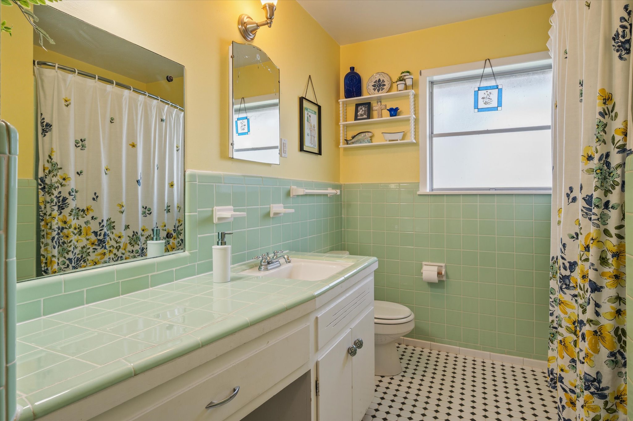 210 Lake Loop Tow, TX 78672 - Photo 15 of 28 Bathroom with vanity seating, dressing area.