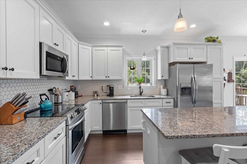 494 Hamilton Street, Unit 494 Worcester, MA 01604 - Photo 8 of 34