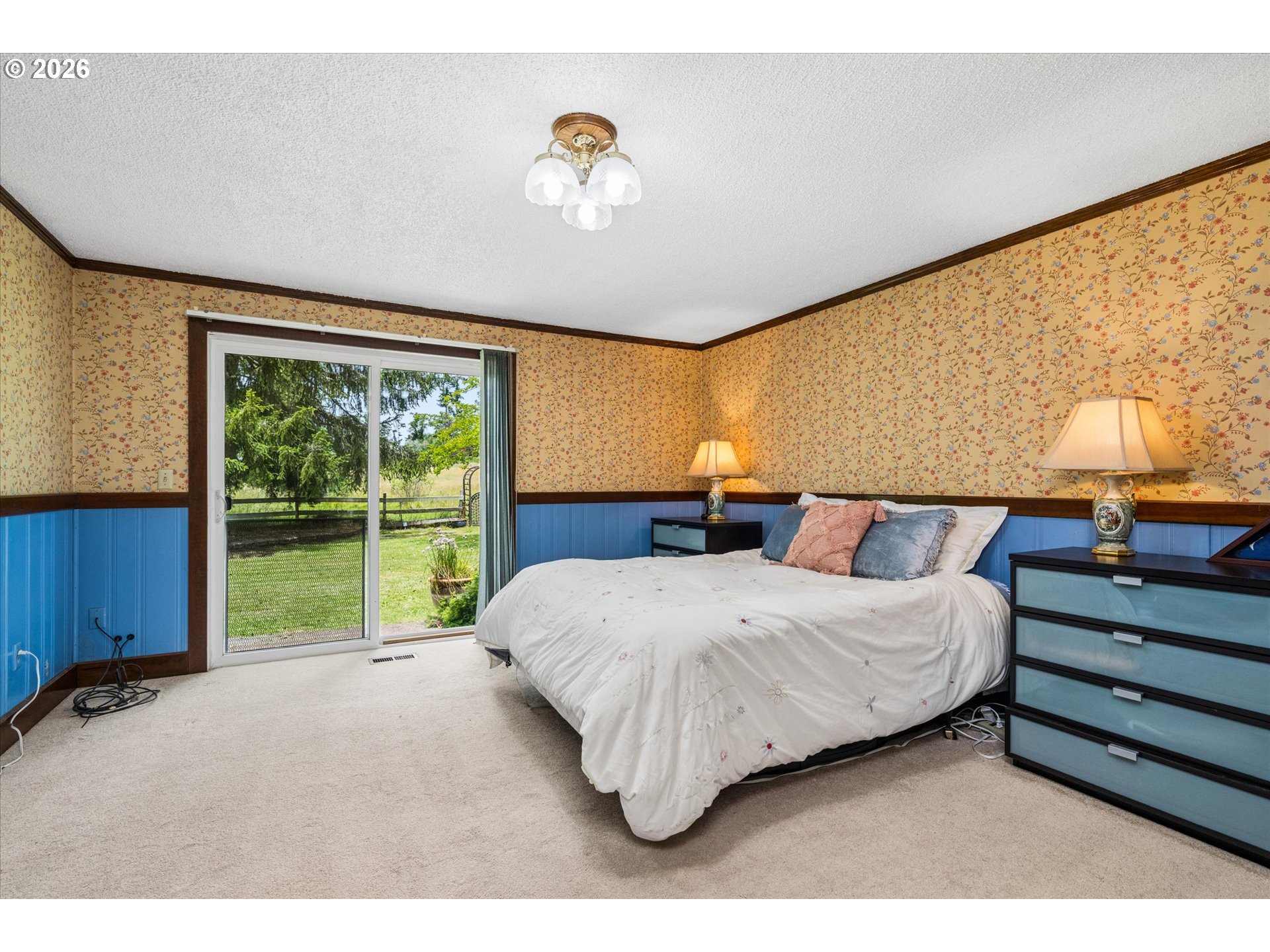 82086 Lost Creek Road Dexter, OR 97431 - Photo 16 of 42 Owner's Suite Bedroom
