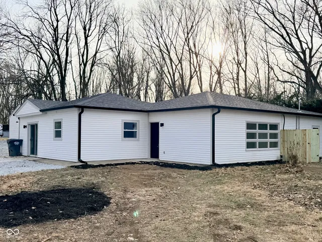 $299,900 | 2085 East Eden Road, Greenfield, IN 46140