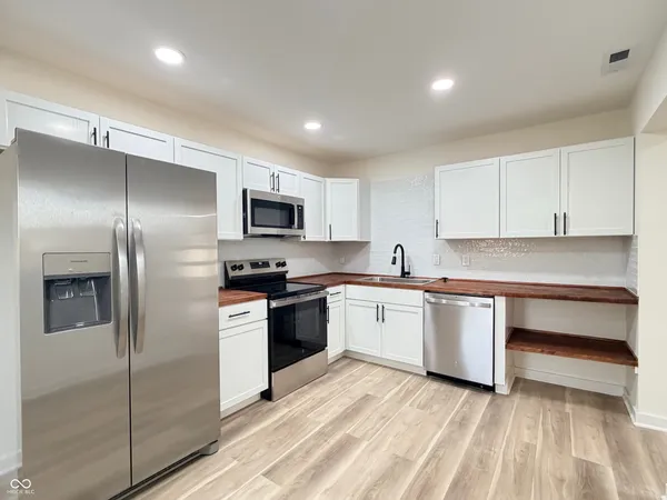 $274,000 | 2085 East Eden Road, Greenfield, IN 46140