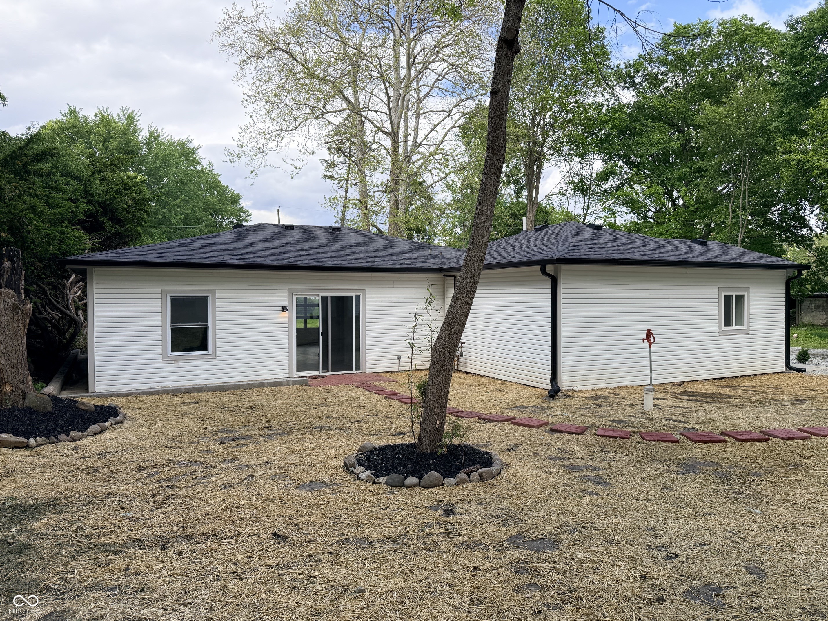 2085 East Eden Road Greenfield, IN 46140 - Photo 25 of 27