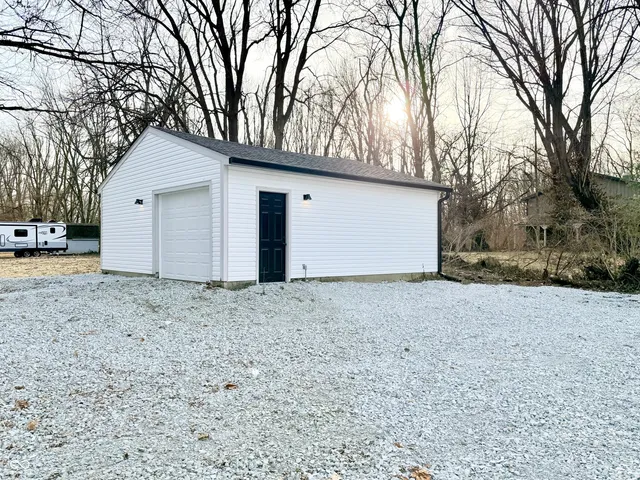 $299,900 | 2085 East Eden Road, Greenfield, IN 46140