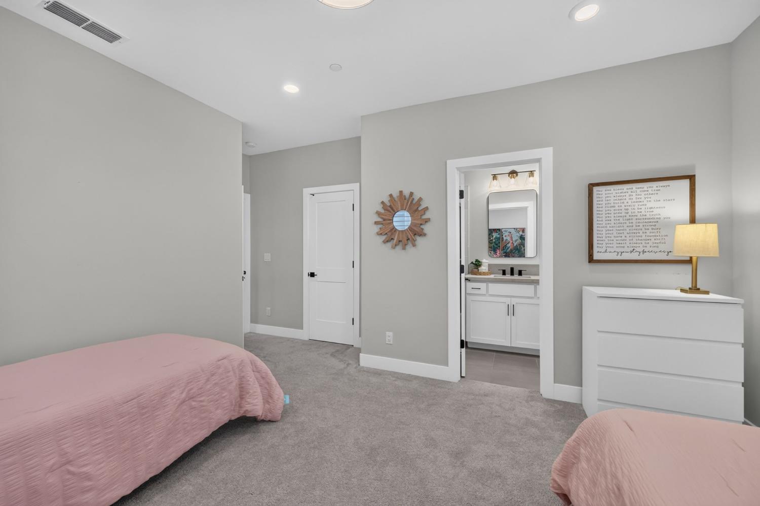 2284 Ranch View Drive Rocklin, CA 95765 - Photo 58 of 83