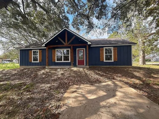 $299,500 | 14419 West 8th Street, Santa Fe, TX 77517