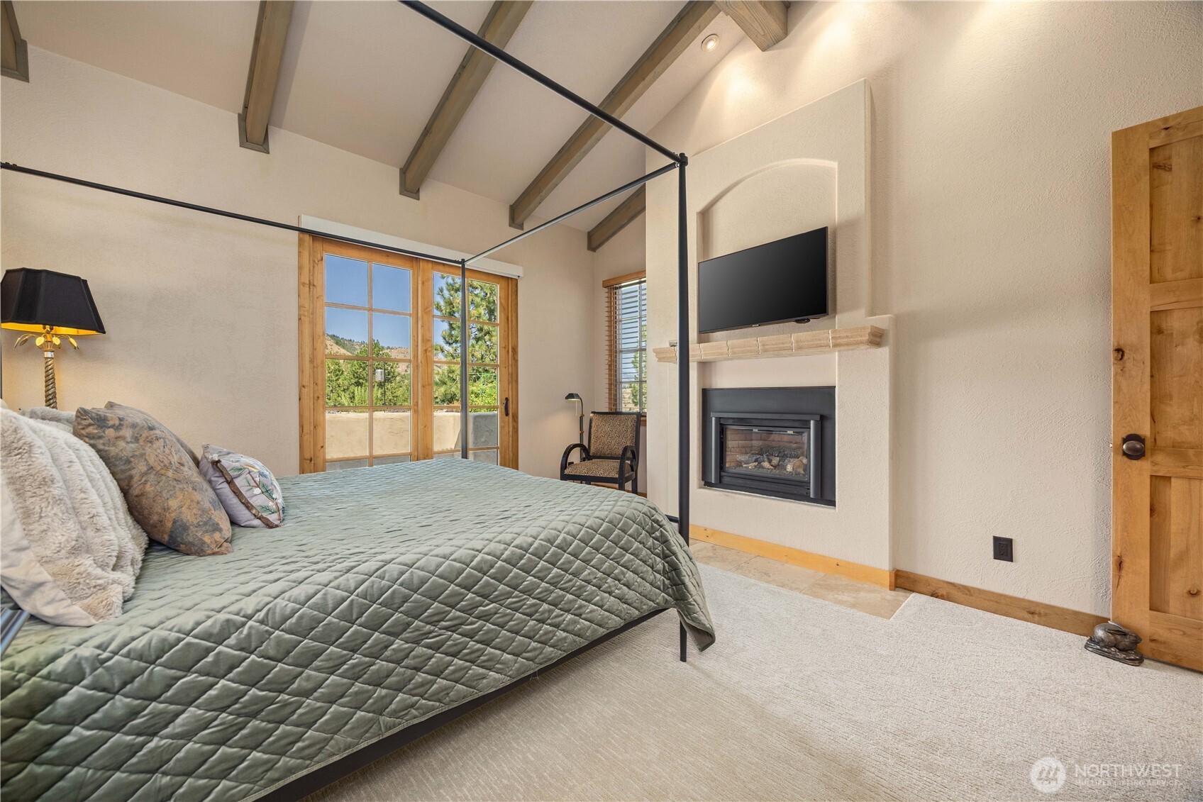 310 Paintbrush Road Chelan, WA 98816 - Photo 18 of 40
