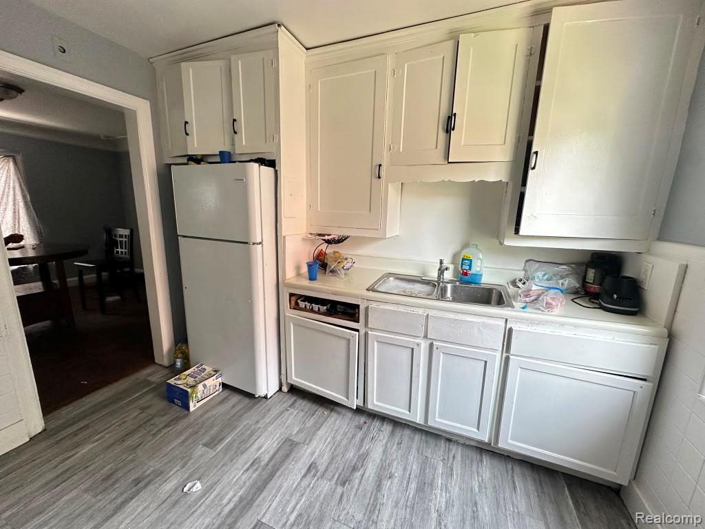 10150 Roxbury Street Detroit, MI 48224 - Photo 6 of 19