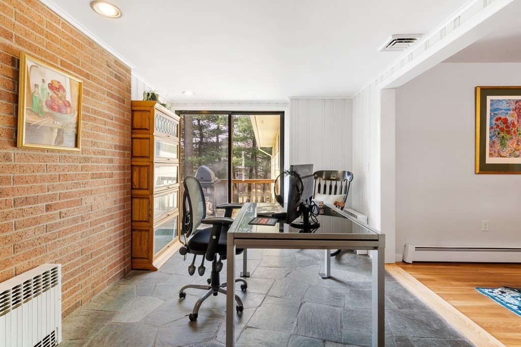 7 Leyton Road Worcester, MA 01609 - Photo 13 of 32 Gallery Image 13