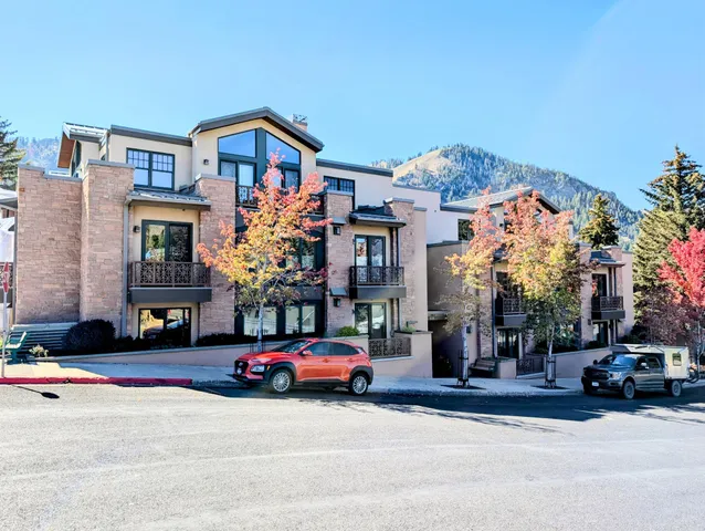 $789,000 | 631 North Washington, Unit 403, Ketchum, ID 83340