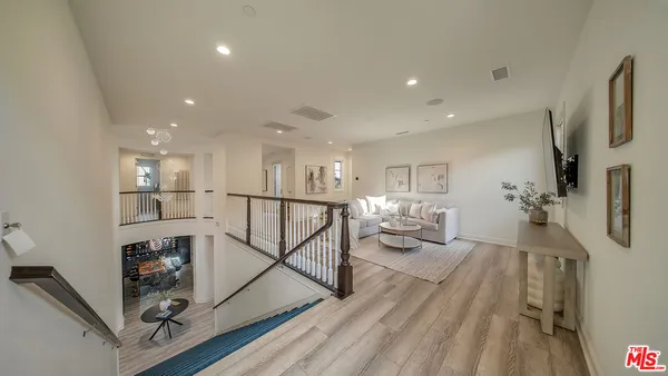 $3,799,000 | 20111 Piccadilly Lane, Porter Ranch, CA 91326