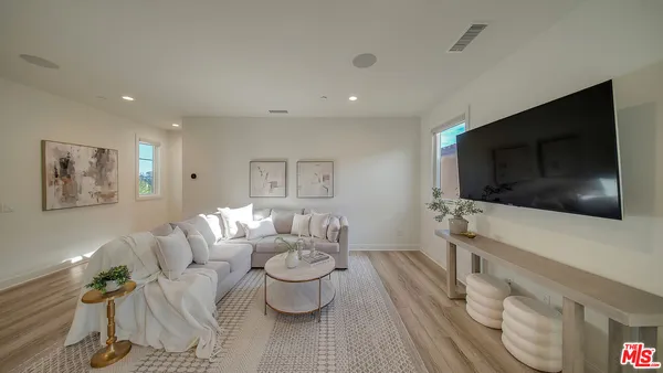 $3,799,000 | 20111 Piccadilly Lane, Porter Ranch, CA 91326