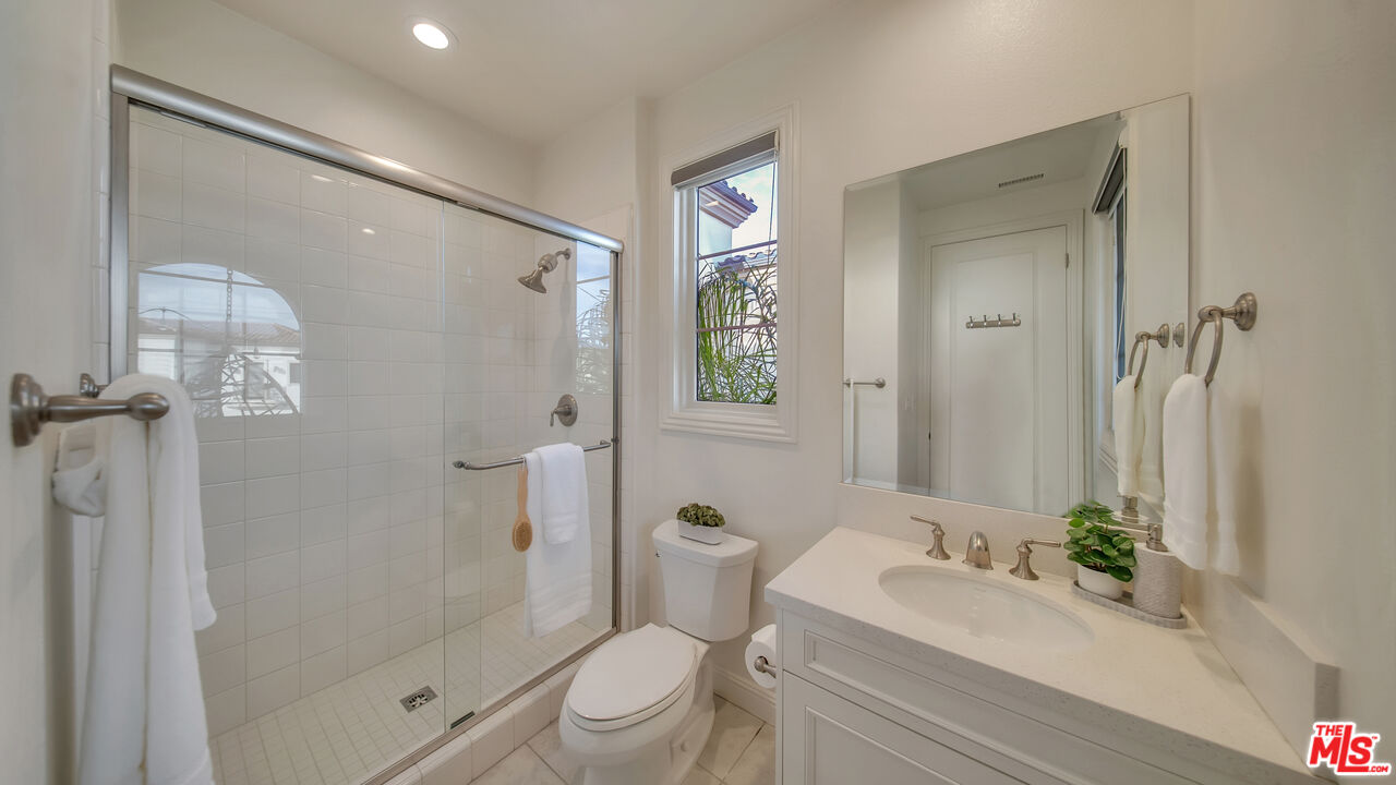 20111 Piccadilly Lane Porter Ranch, CA 91326 - Photo 35 of 64