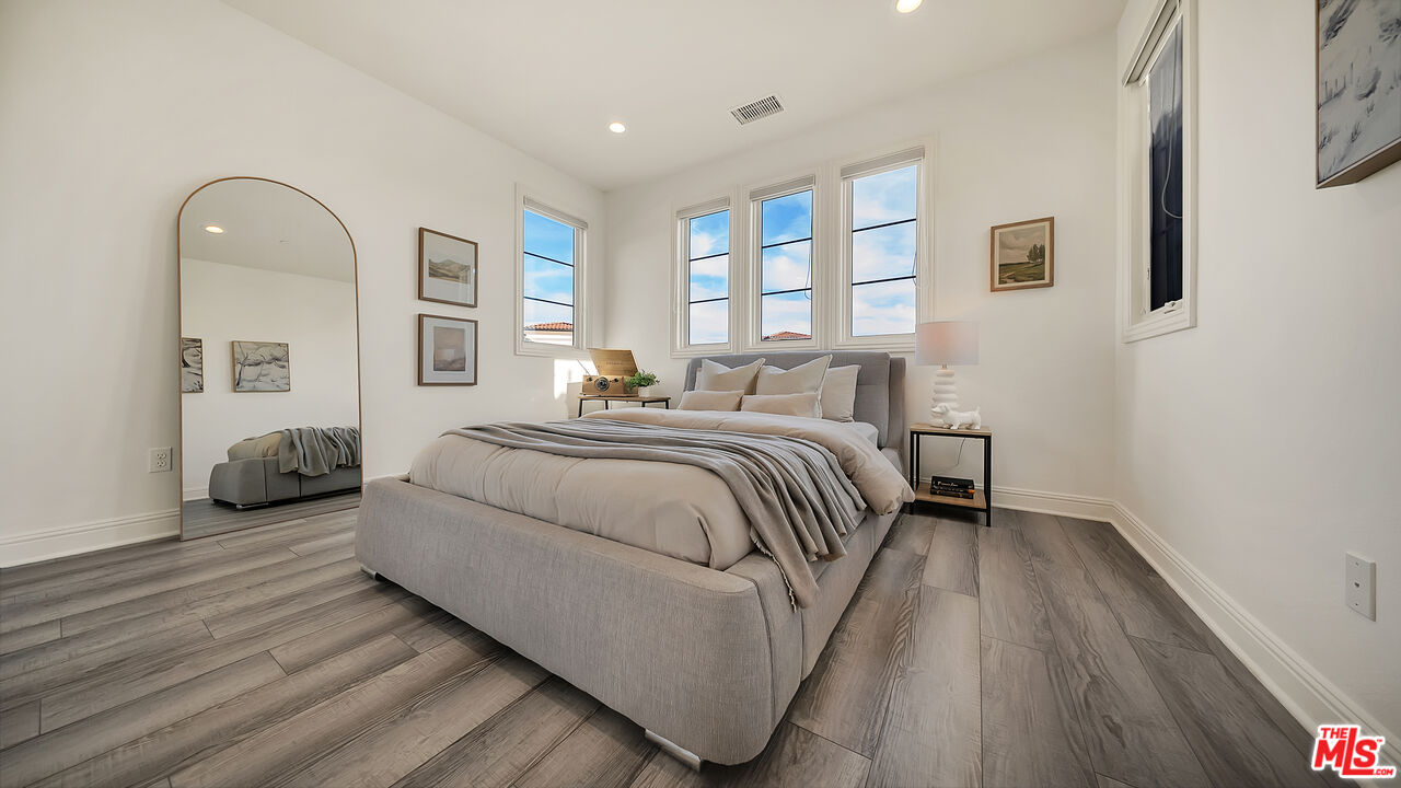 20111 Piccadilly Lane Porter Ranch, CA 91326 - Photo 37 of 64