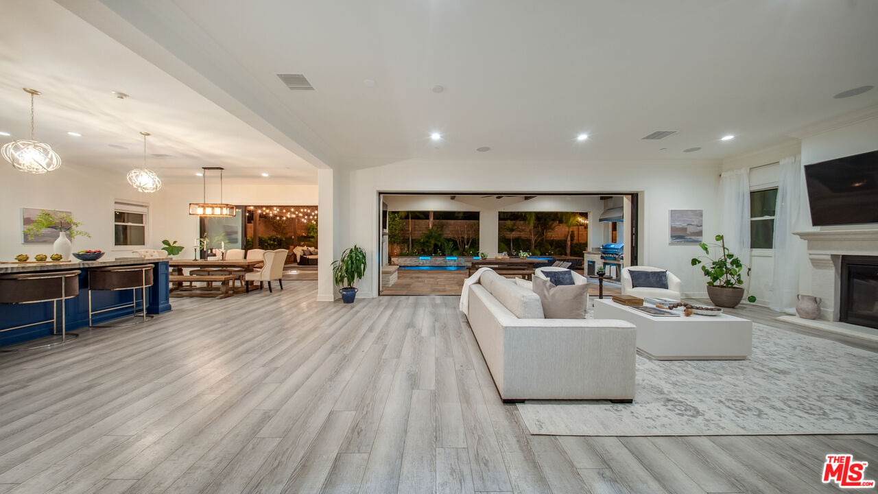 20111 Piccadilly Lane Porter Ranch, CA 91326 - Photo 4 of 64