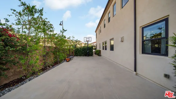 $3,799,000 | 20111 Piccadilly Lane, Porter Ranch, CA 91326