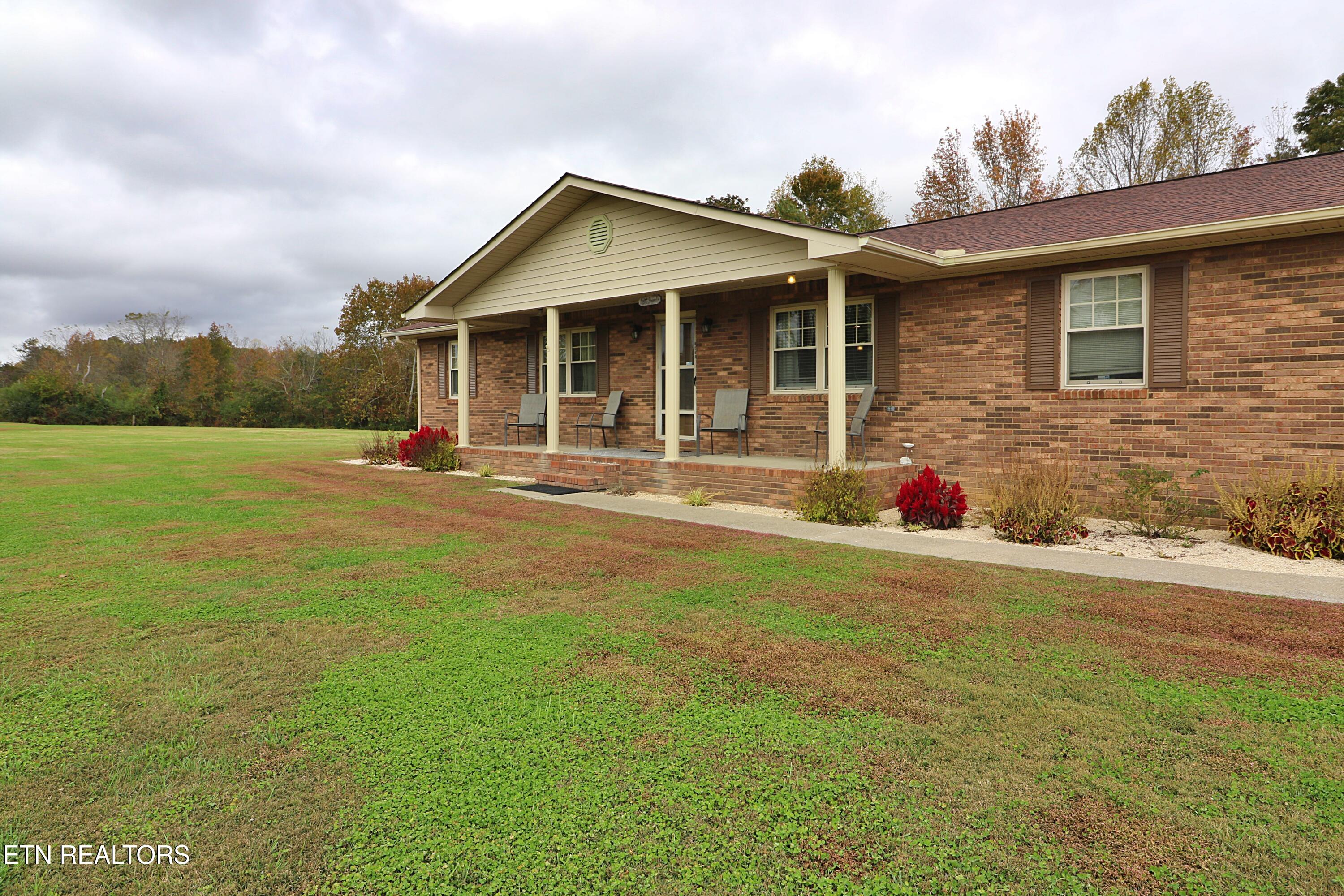 1058 Mountain View Road Robbins, TN 37852 - Photo 3 of 55 094A2516