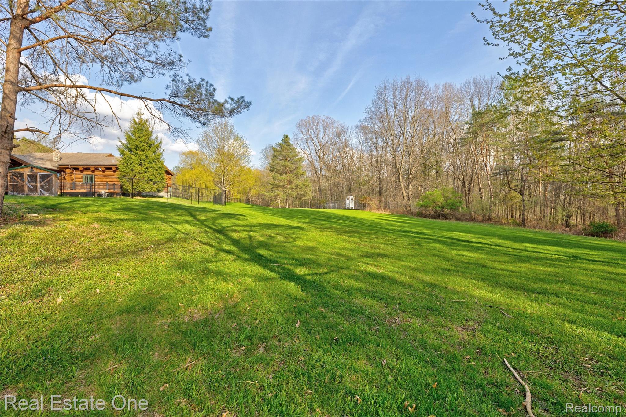 4340 Lahring Road Holly, MI 48442 - Photo 77 of 89 47) Backyard.jpg