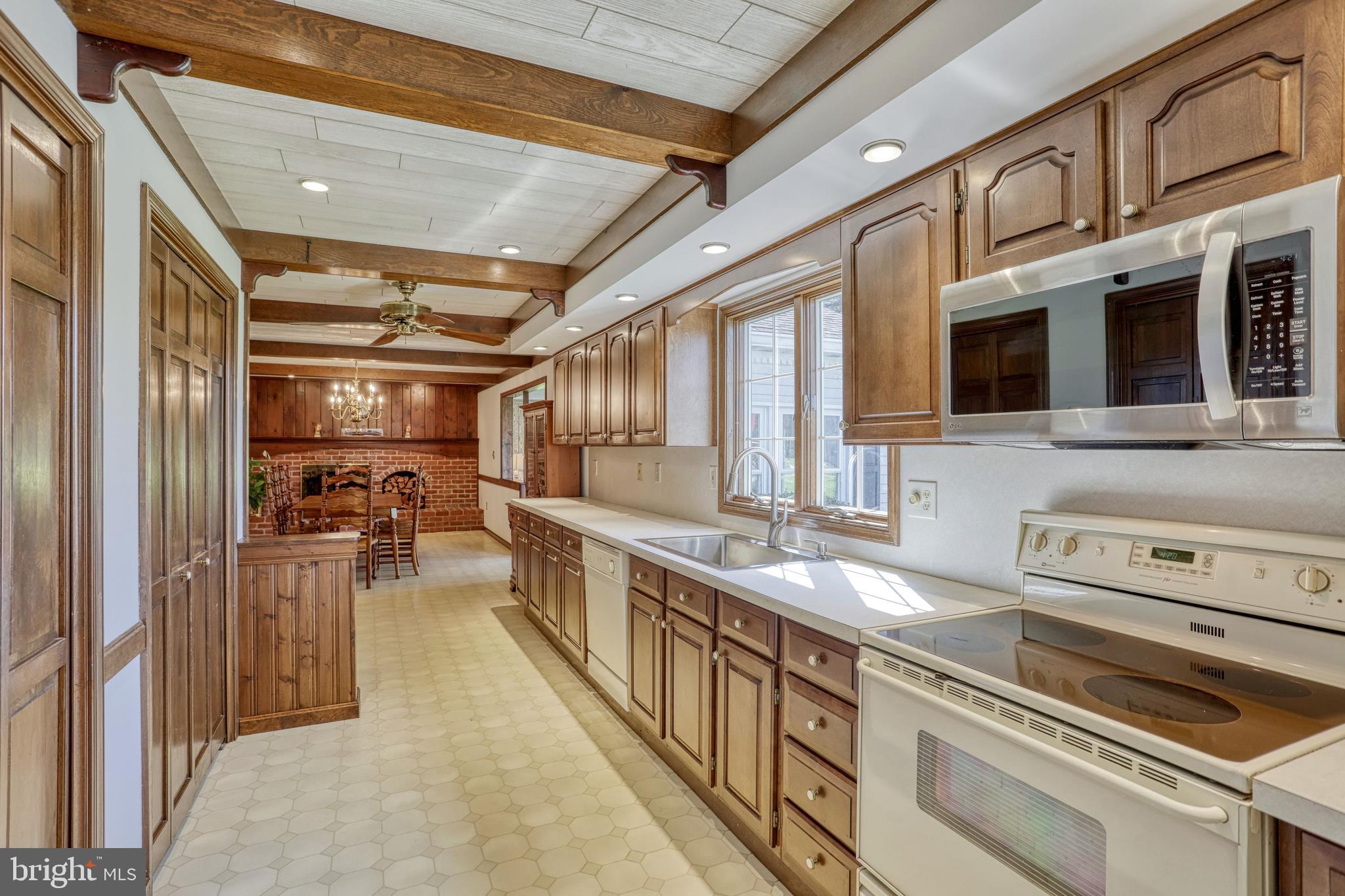 110 Singer Road New Freedom, PA 17349 - Photo 18 of 79