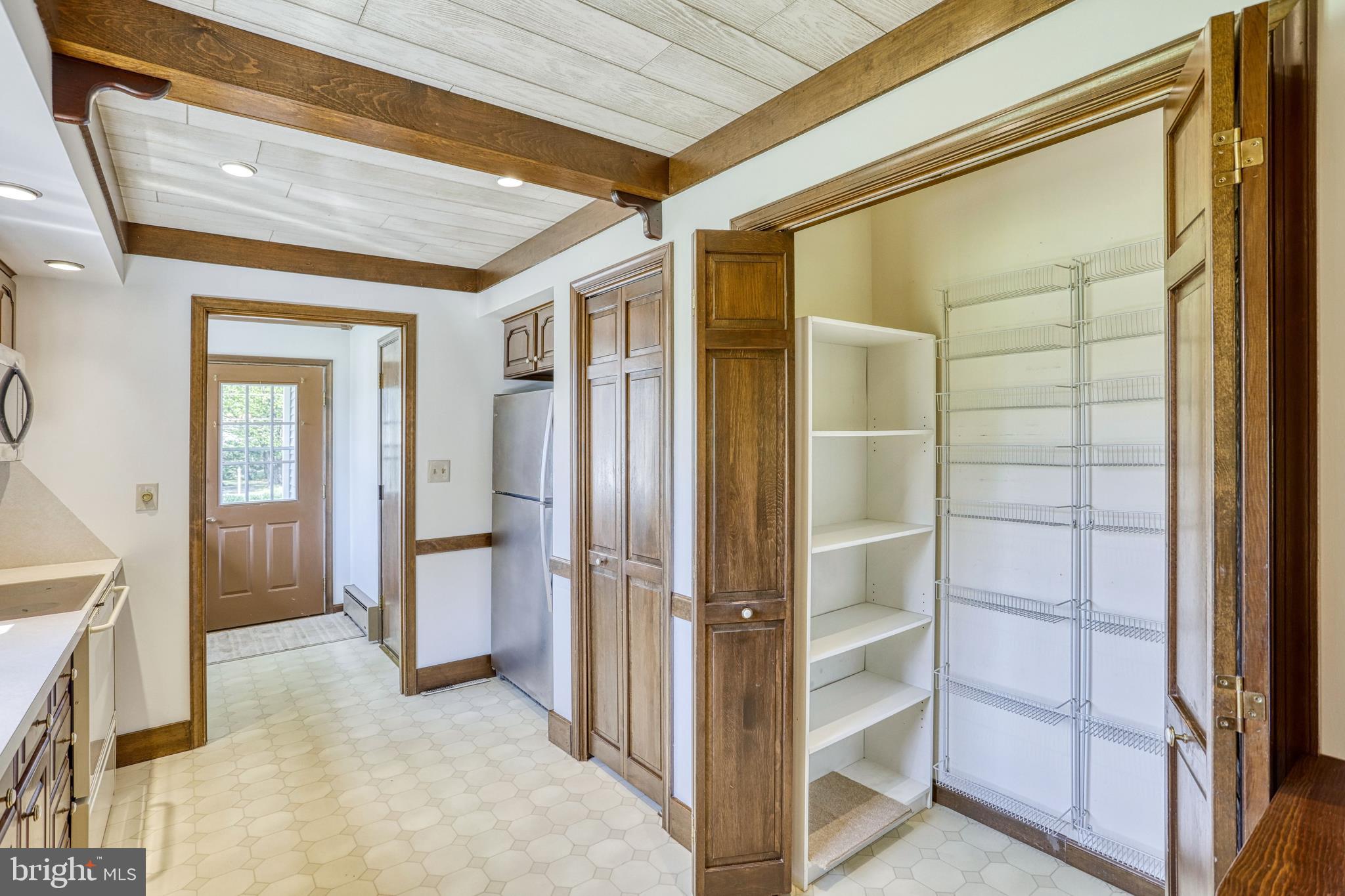 110 Singer Road New Freedom, PA 17349 - Photo 20 of 79 Large kitchen pantry