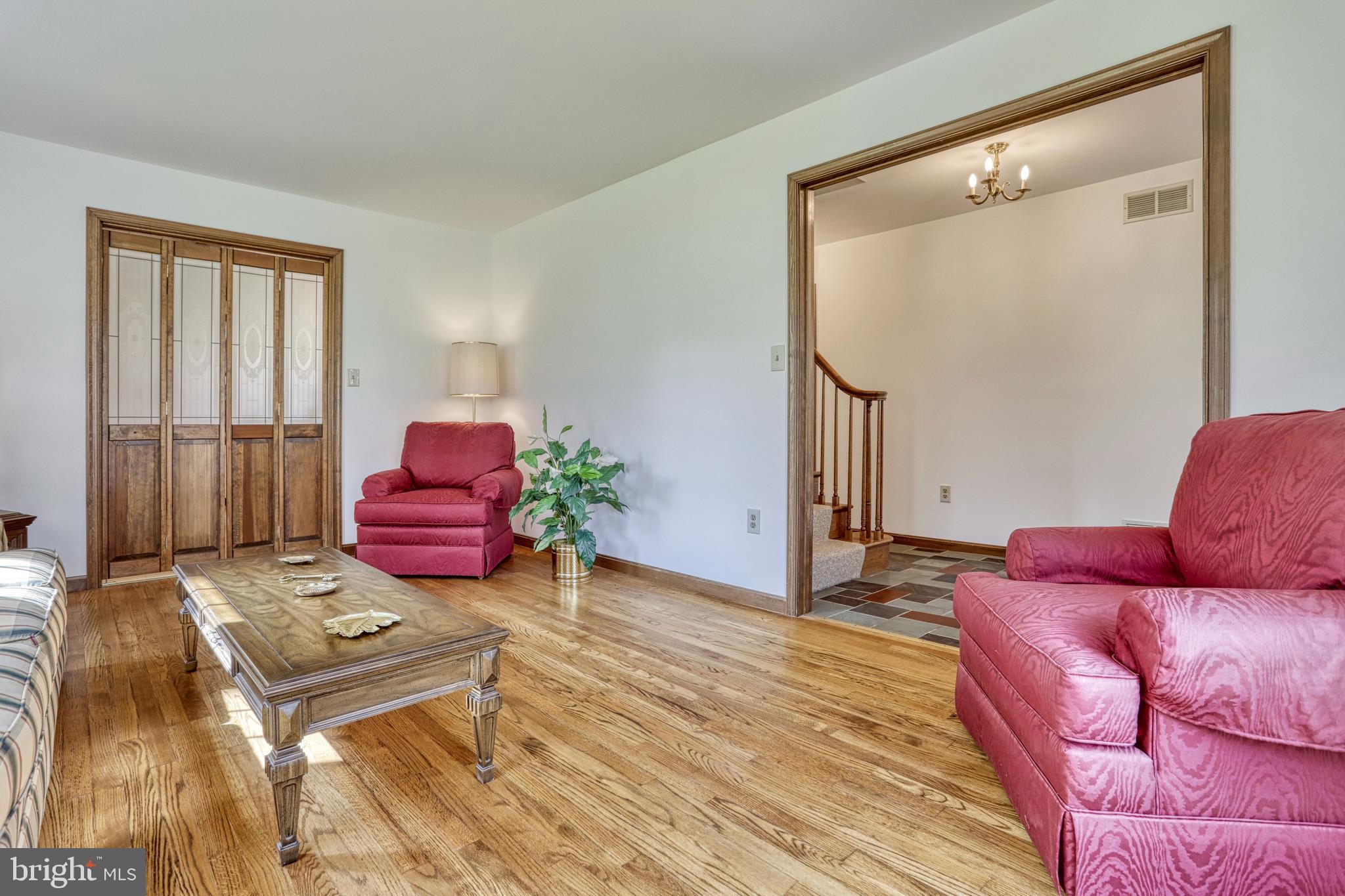 110 Singer Road New Freedom, PA 17349 - Photo 10 of 79 Living room