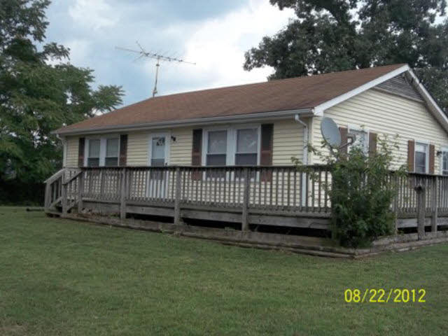 425 Countryside Lane Rileyville, VA 22650 - Photo 2 of 8 Gallery Image 2