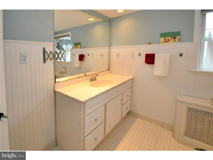 157 Bickley Road Glenside, PA 19038 - Photo 16 of 24 Bathroom