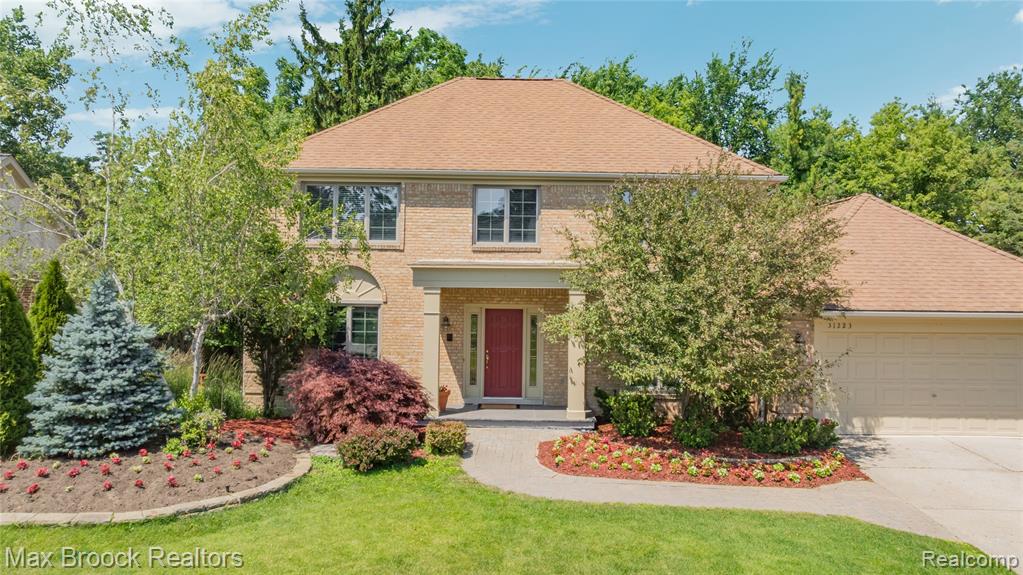 31223 Country Ridge Circle Farmington Hills, MI 48331 - Photo 5 of 62