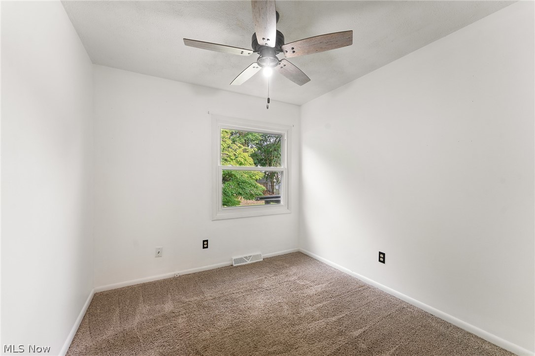 1416 North Road Southeast Warren, OH 44484 - Photo 13 of 26 Gallery Image 13